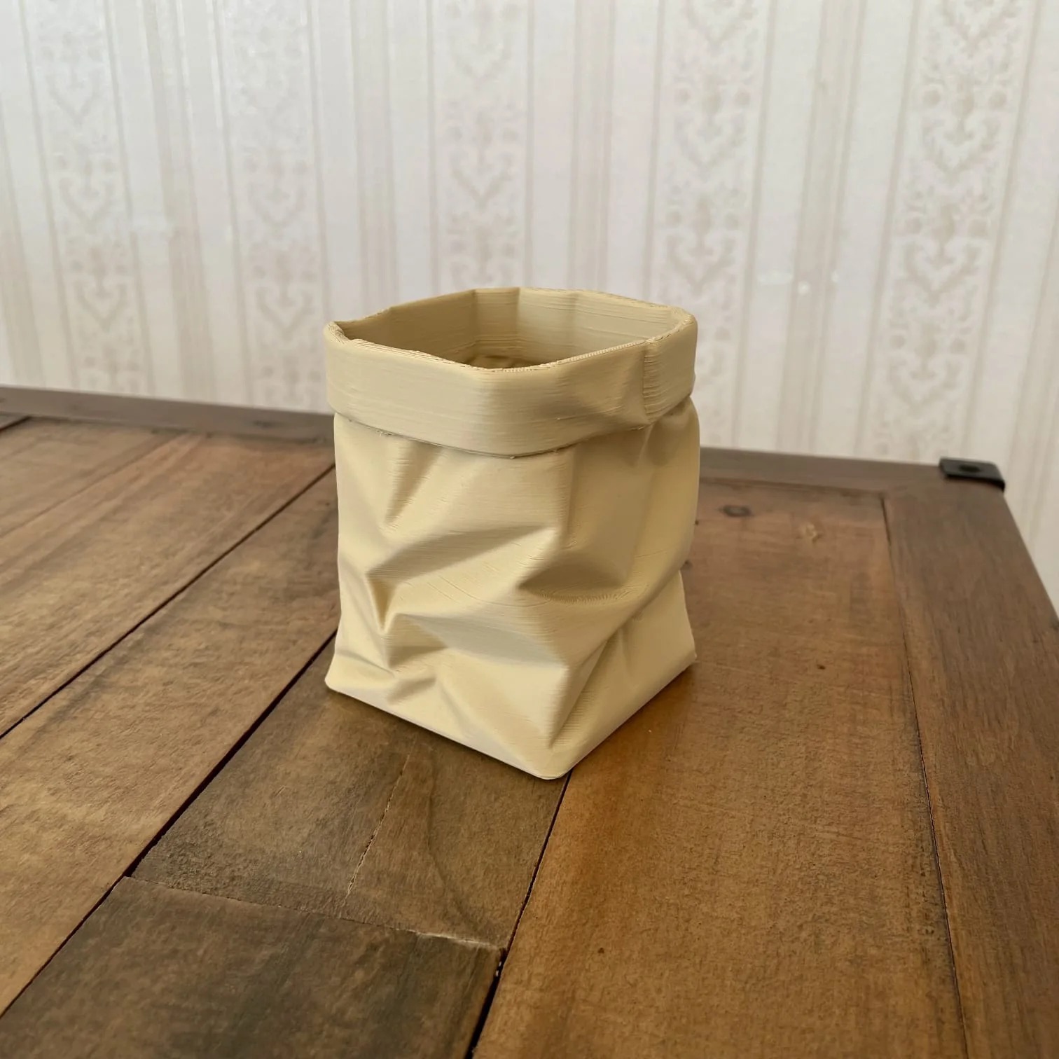 PaperBag Shaped Penholder